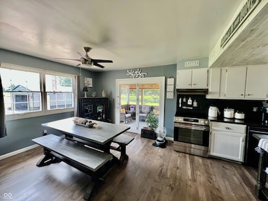 12111 E Merilane, Columbus, IN 47203 - photo 6