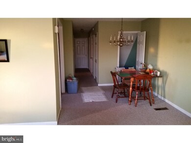 608 Turf Ln, Conshohocken, PA 19428 - photo 5