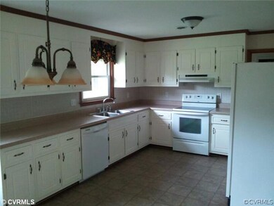 19705 Carson Ruritan Rd, Carson, VA 23830 - photo 4