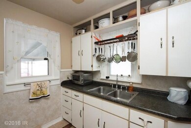 2546 E Grand Ave, Des Moines, IA 50317 - photo 7