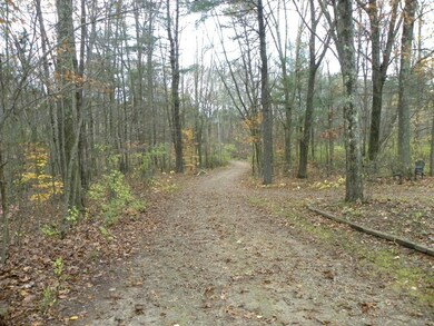 51 Tracy Rd, Dudley, MA 01571 - photo 5