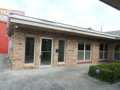 320 Pontchartrain Dr unit C, Slidell, LA 70458 - photo 3