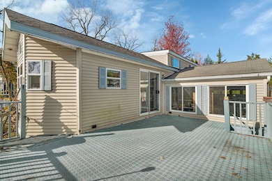 64 Fossil Ridge Rd, Wilmington, IL 60481 - photo 4