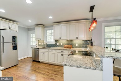 3460 Washington Dr, Falls Church, VA 22041 - photo 4