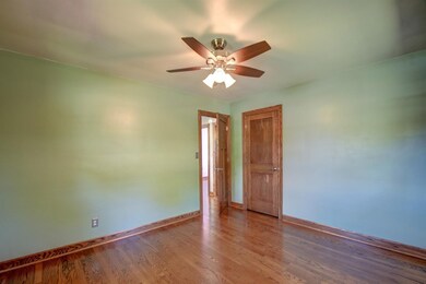 128 Carnation St, Dyer, IN 46311 - photo 2