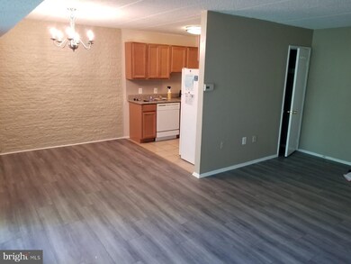 1802 Metzerott Rd unit 304, Adelphi, MD 20783 - photo 4