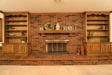 3200 Brighton Ln, Bartlesville, OK 74006 - photo 4