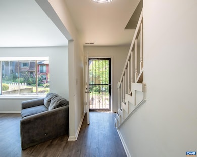 28 Woodlake Dr, Charlottesville, VA 22901 - photo 3