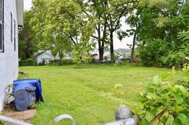 6127 Adeline St, Saint Louis, MO 63139 - photo 2