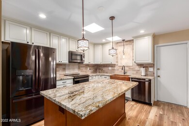 14220 N Thunderbird Blvd, Sun City, AZ 85351 - photo 2