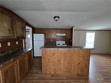 1911 Wald Rd unit 9, New Braunfels, TX 78132 - photo 6