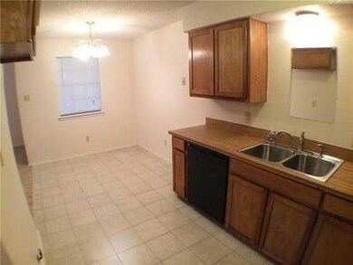 7716 Westcliff St, North Richland Hills, TX 76182 - photo 4