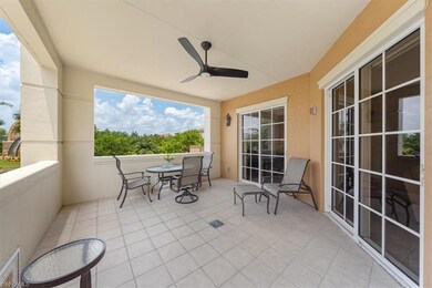 TWO ENTRANCES TO THE LANAI