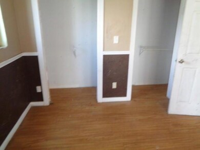 2308 Mountain View Dr, Carlsbad, NM 88220 - photo 4