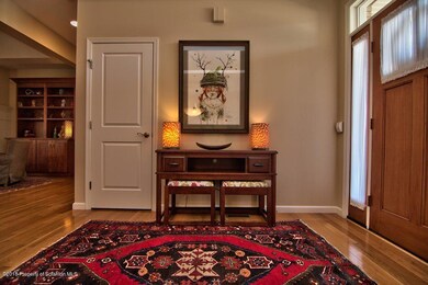 303 Champion Cir, Throop, PA 18512 - photo 3