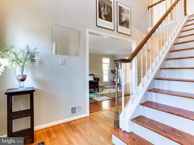 13457 Stream Valley Dr, Chantilly, VA 20151 - photo 3