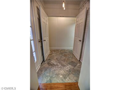 Foyer - Beautiful and bright, this elegant foyer w