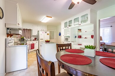 007 Dining Area in Kitchen with Built-In