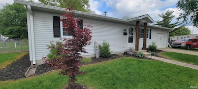 307 Kent St, Odon, IN 47562 - photo 4