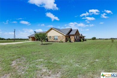 526 N Elm Rd, Burlington, TX 76519 - photo 5