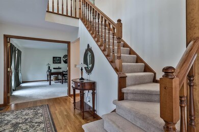 004-Foyer-image-2