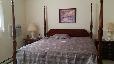 60 Laurel Ln, White River Junction, VT 05001 - photo 3