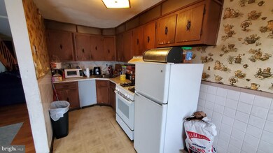 1316 Edgehill Rd, Darby, PA 19023 - photo 6