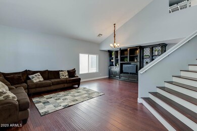 Vaulted Ceilings With Lots of Light