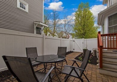 25 Hamlet St unit B, Somerville, MA 02143 - photo 7