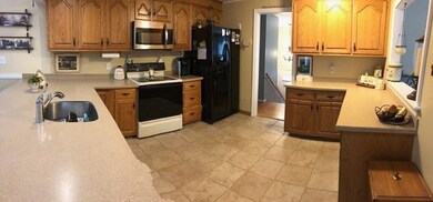 98 Westview Dr, Stoughton, MA 02072 - photo 2