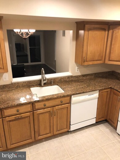 18735 Summer Oak Ct, Germantown, MD 20874 - photo 4