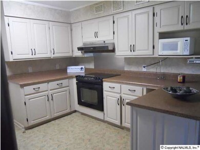 7665 Simpson Point Rd, Grant, AL 35747 - photo 4