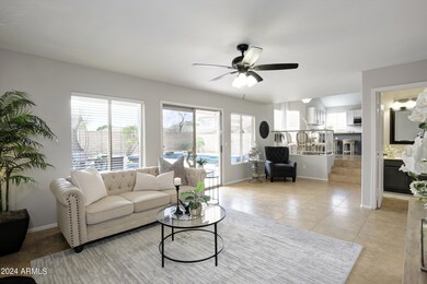 Family Room w 3/4 bath