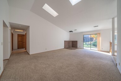 4415 Moyvane Dr-11