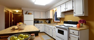 199 Barrett St, Manchester, NH 03104 - photo 7