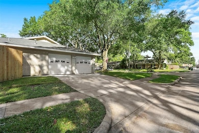 Corner driveway