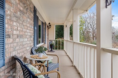 912 Naples Rd-009