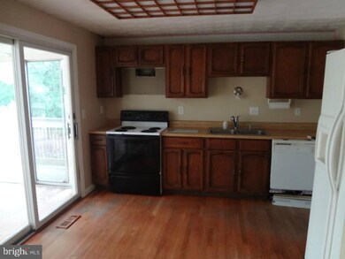 8606 Tupelo Ave, Laurel, MD 20708 - photo 7