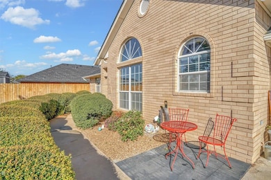 3100 Mallard Cir, Altus, OK 73521 - photo 4