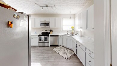 1326-Bluffton-Ct-Columbus-OH-43228-Kitch