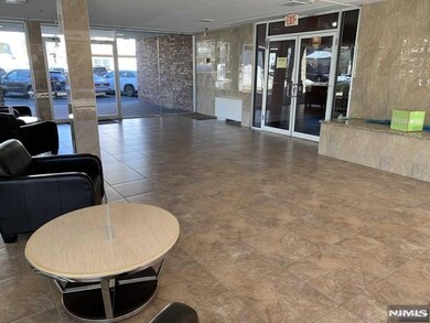 Deauville Towers unit 3A, Fort Lee, NJ 07024 - photo 3