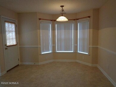 331 Richmond Dr, Jacksonville, NC 28540 - photo 7