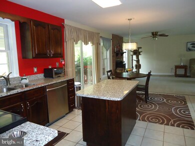 34444 Harry Byrd Hwy, Round Hill, VA 20141 - photo 2