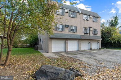 157 N Wycombe Ave, Lansdowne, PA 19050 - photo 2