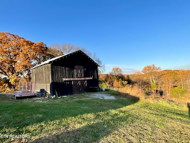 8220 Lucas Ln, Powell, TN 37849 - photo 7