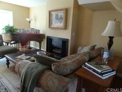 Fireplace in Living rm