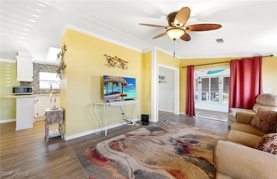 284 Poinsettia Dr, Fort Myers, FL 33905 - photo 2