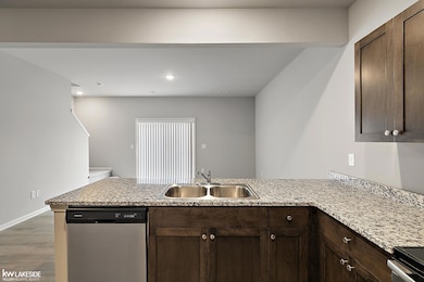 28140 Delano Dr unit Building 14 Unit 9I, Chesterfield, MI 48051 - photo 5