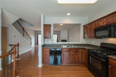 1369 Thornborough Dr, Alpharetta, GA 30004 - photo 5