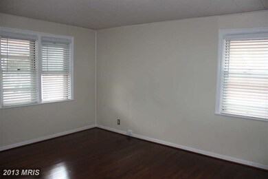 8424 Oakleigh Rd, Parkville, MD 21234 - photo 7